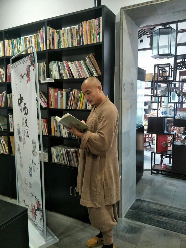 少林两大武僧同时声明，要击败护法释延觉！【少林武术学校】