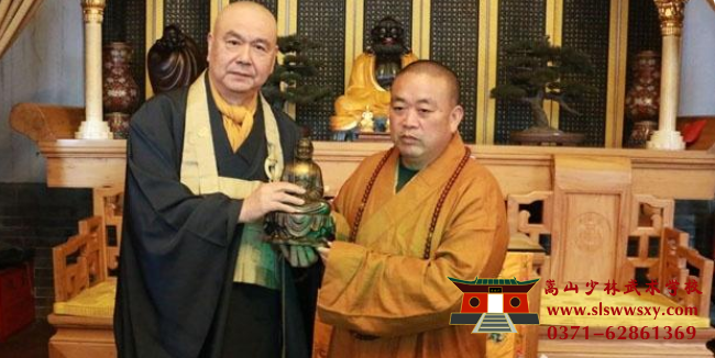 日本赖岳寺一行18人归山朝拜禅宗祖庭少林寺
