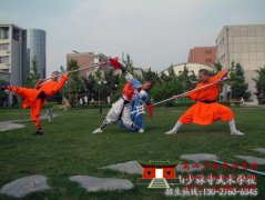 少林武术学校三人对练展示