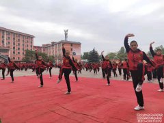 河南嵩山少林武校学生可以出校门么？